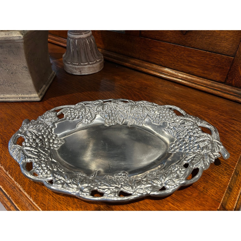 Arthur‎ Court 1990 Vintage Grape Vine Aluminum Oval Serving Tray Platter Silver - Picture 2 of 4
